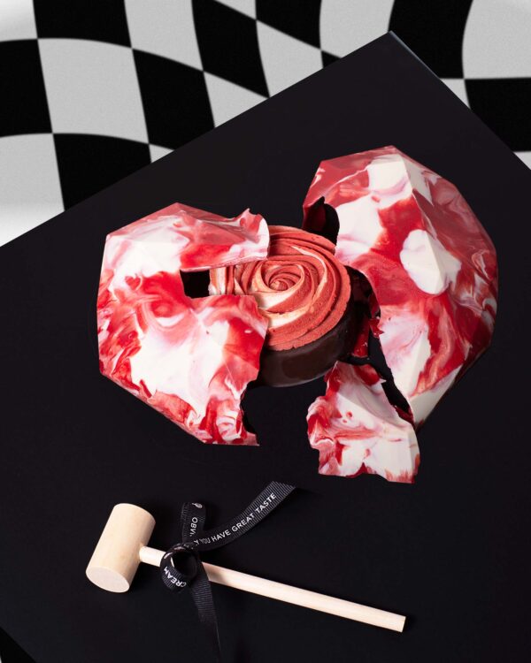 Queen of Hearts Smash Cake - Image 2
