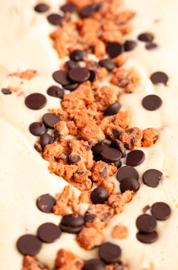 Pauls Homemade Ice Cream Cookie Dough Flavour