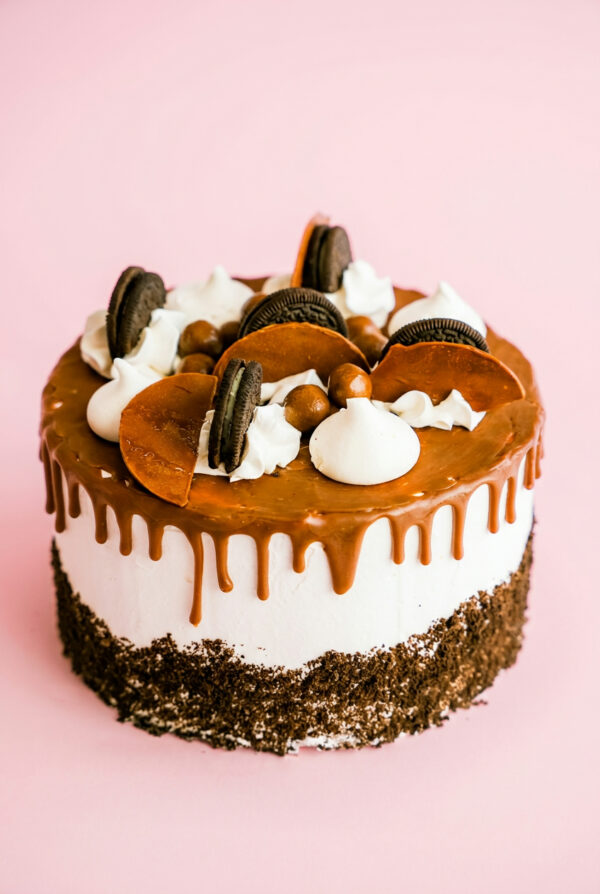 Cookies and Cream Cake
